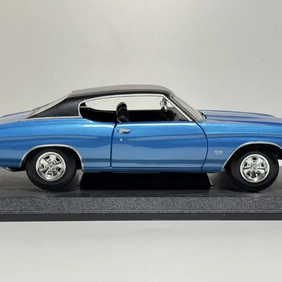 마이스토 1/18 Chevrolet chevelle SS454