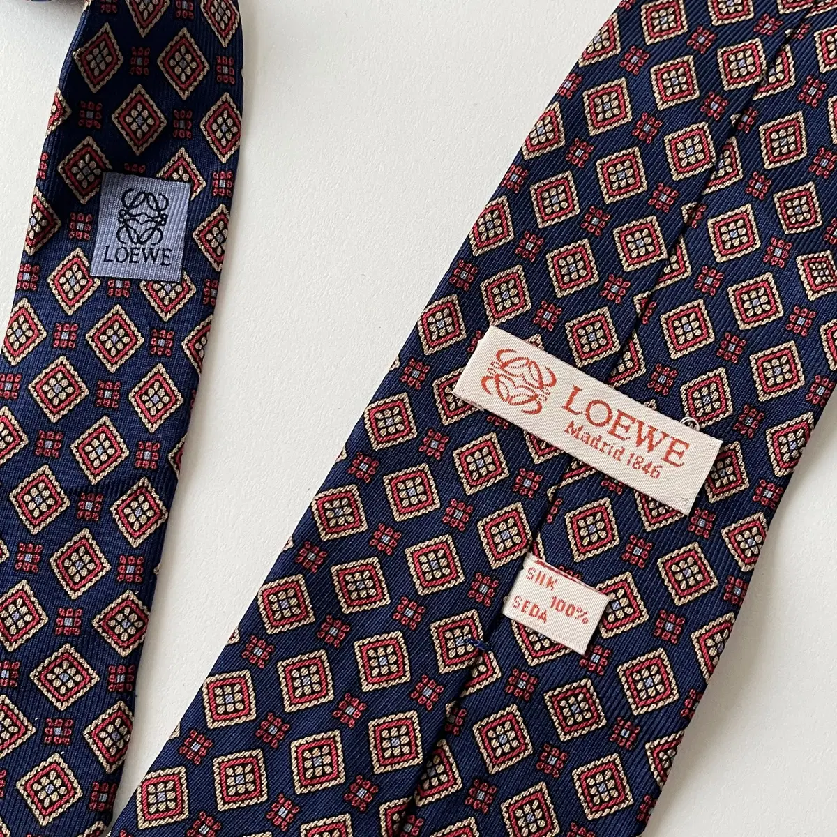 LOEWE silk 100% Tie