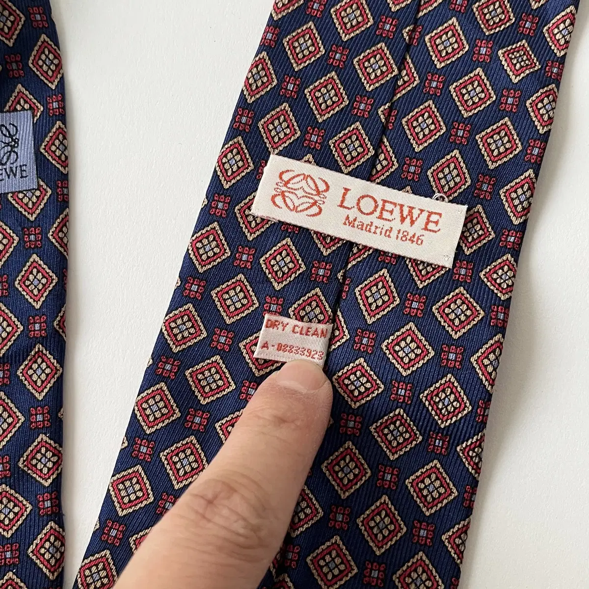 LOEWE silk 100% Tie