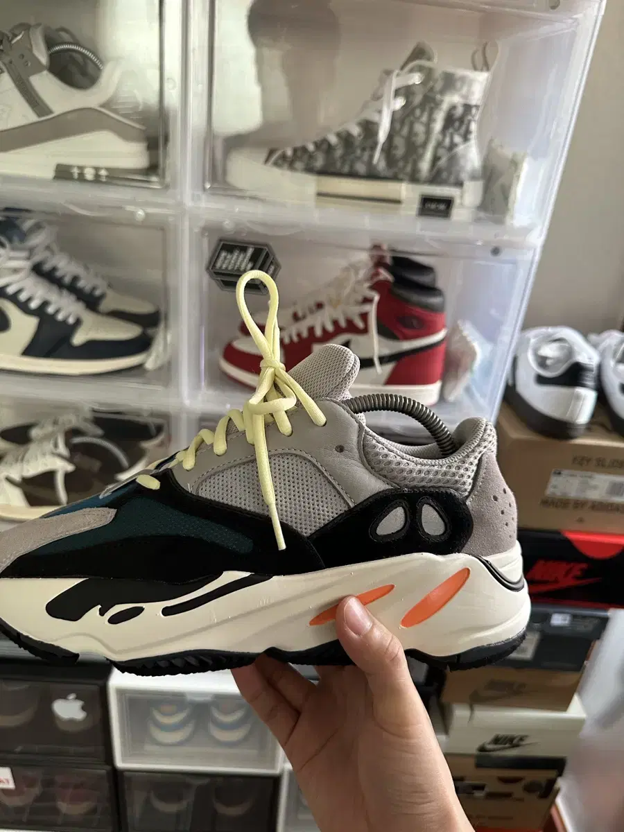 Adidas Yeezy Boost 700 Wave Runner Solid