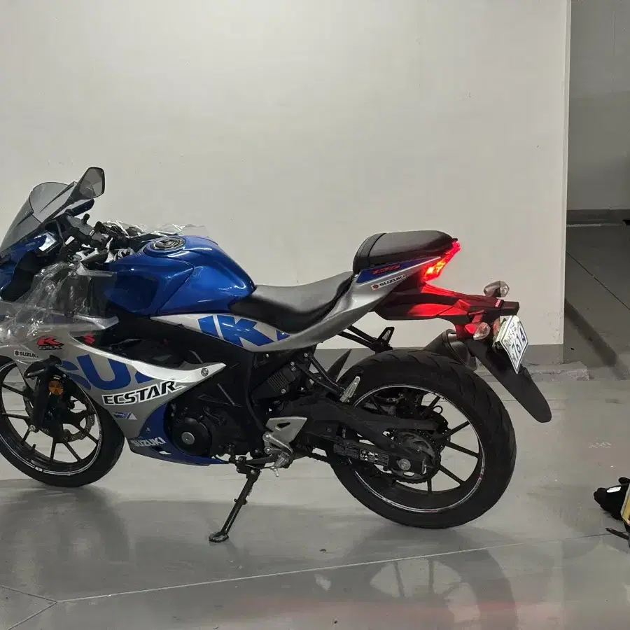 개인) 서울 스즈키 gsxr125 21년식 1.9만 완무 무꿍무슬립