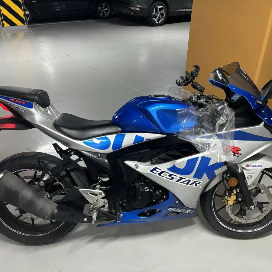 개인) 서울 스즈키 gsxr125 21년식 1.9만 완무 무꿍무슬립