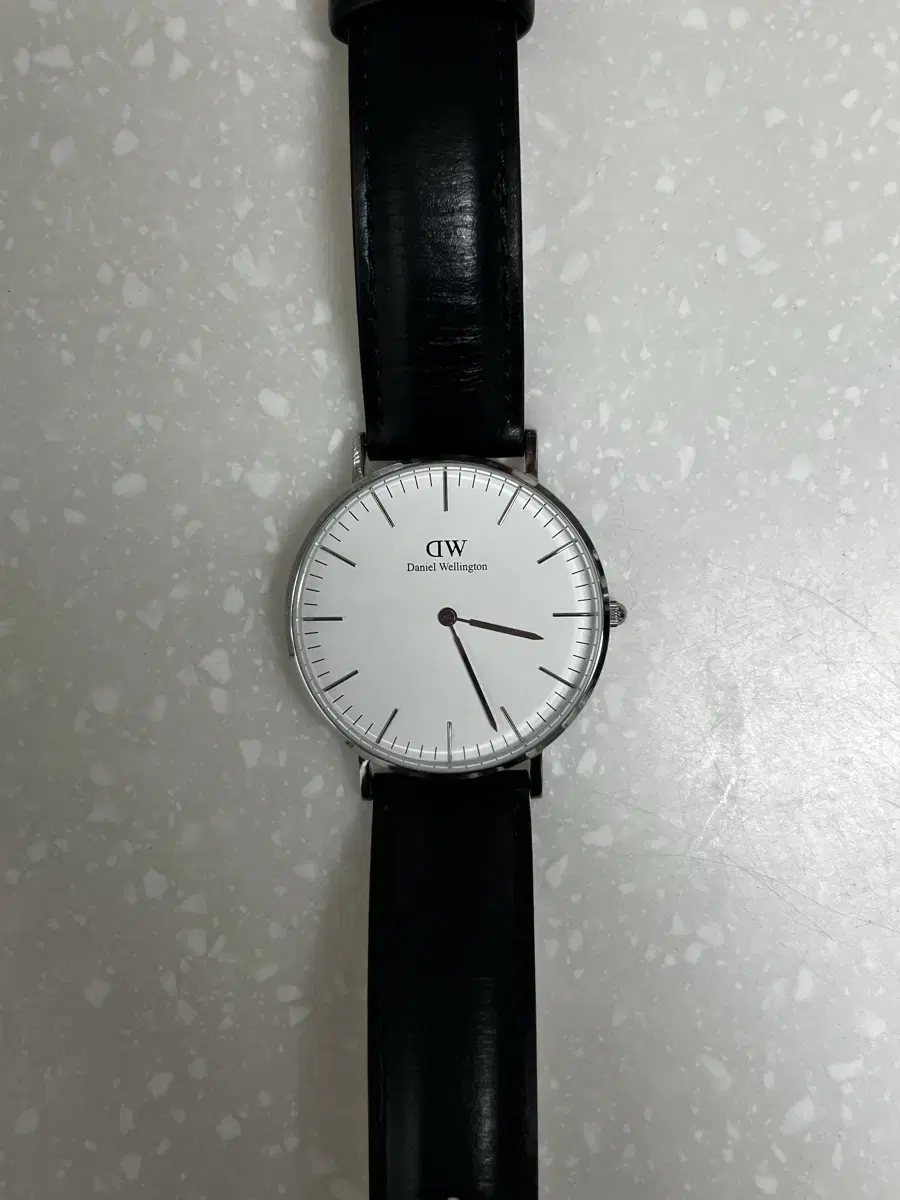 다니엘 웰링턴 36mm