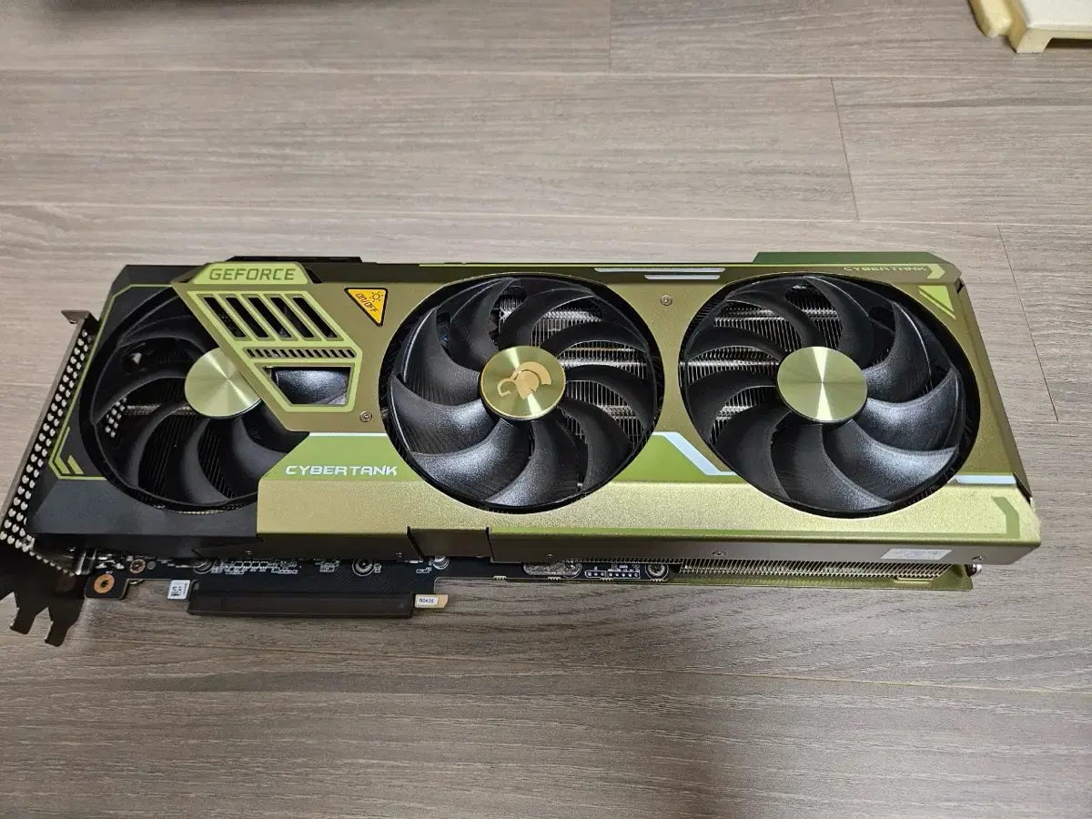 MANLI 지포스 RTX 4080 Gallardo