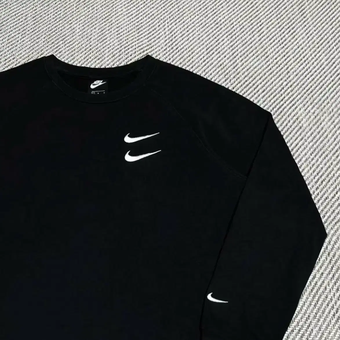 [ XXL ] Nike 나이키 더블 스우시 블랙 맨투맨