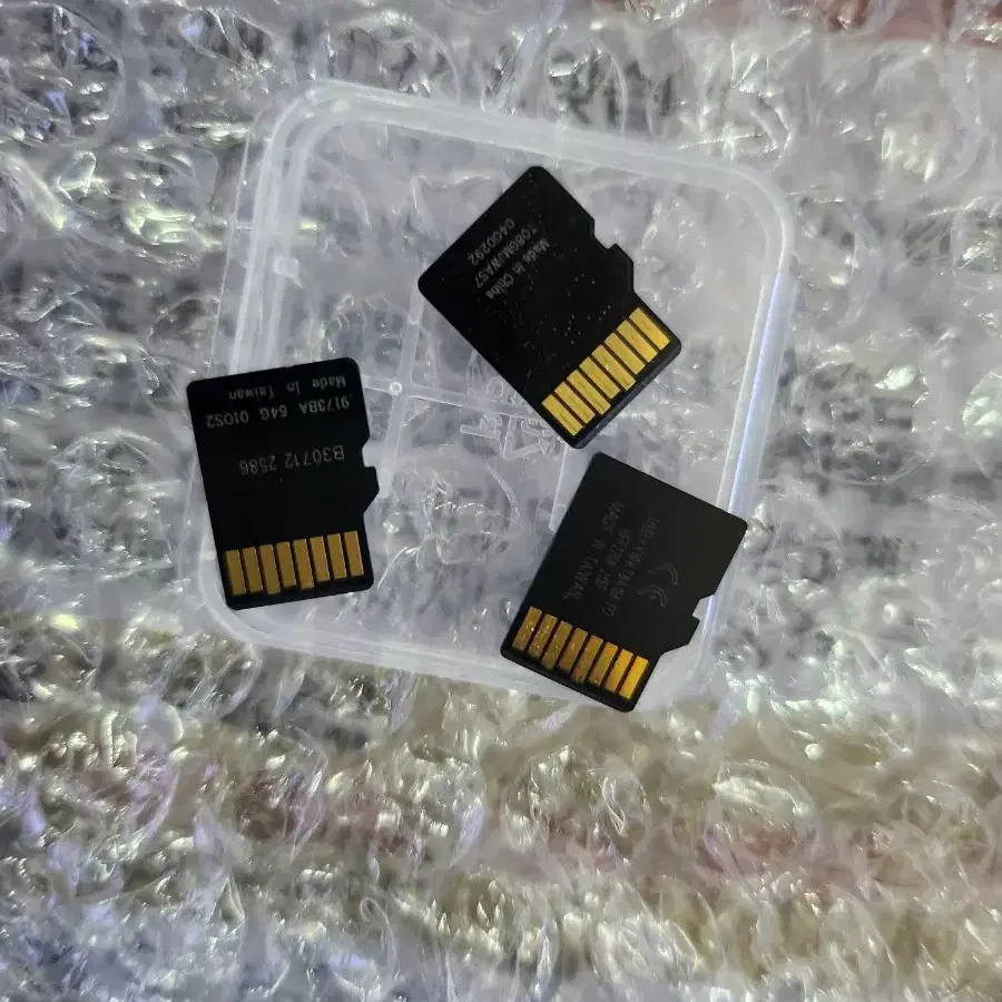 SD카드 메모리카드 3개, 64GB/ 16GB/ 8GB