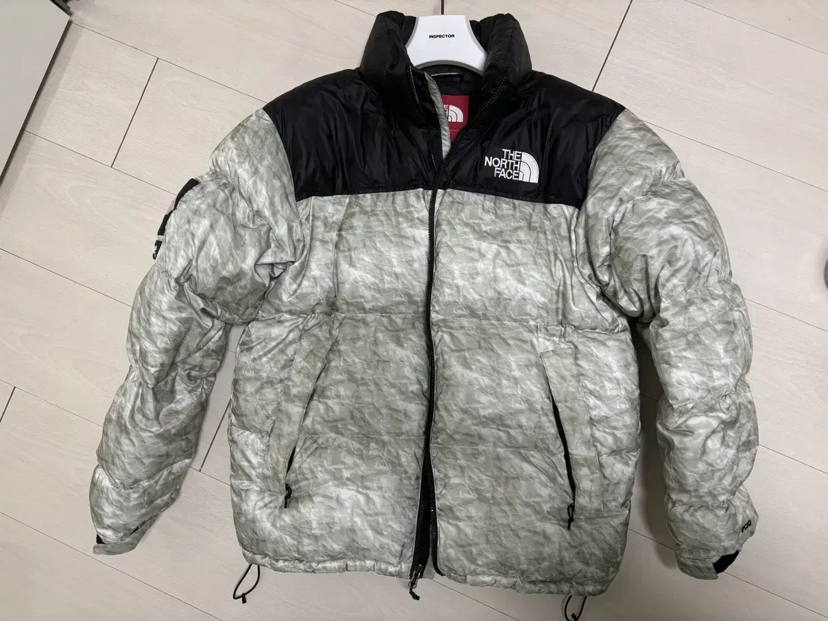 M))Supreme North Face Paperknapsie