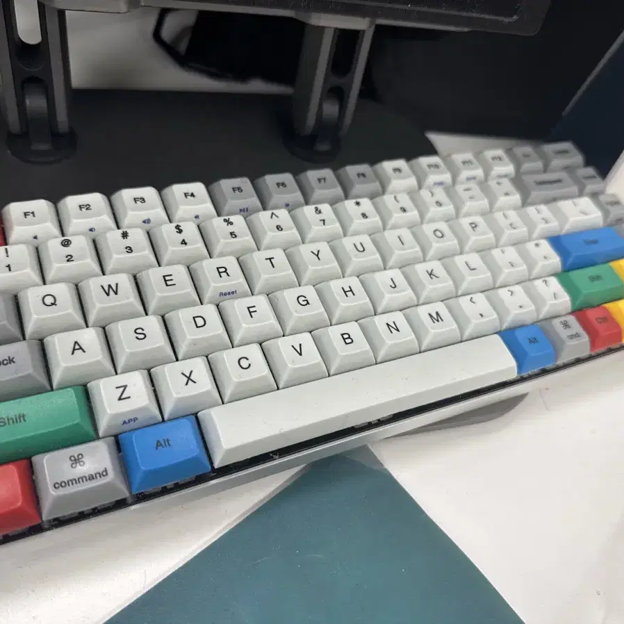 Vortex race3 RGB 갈축 키보드 급처분!