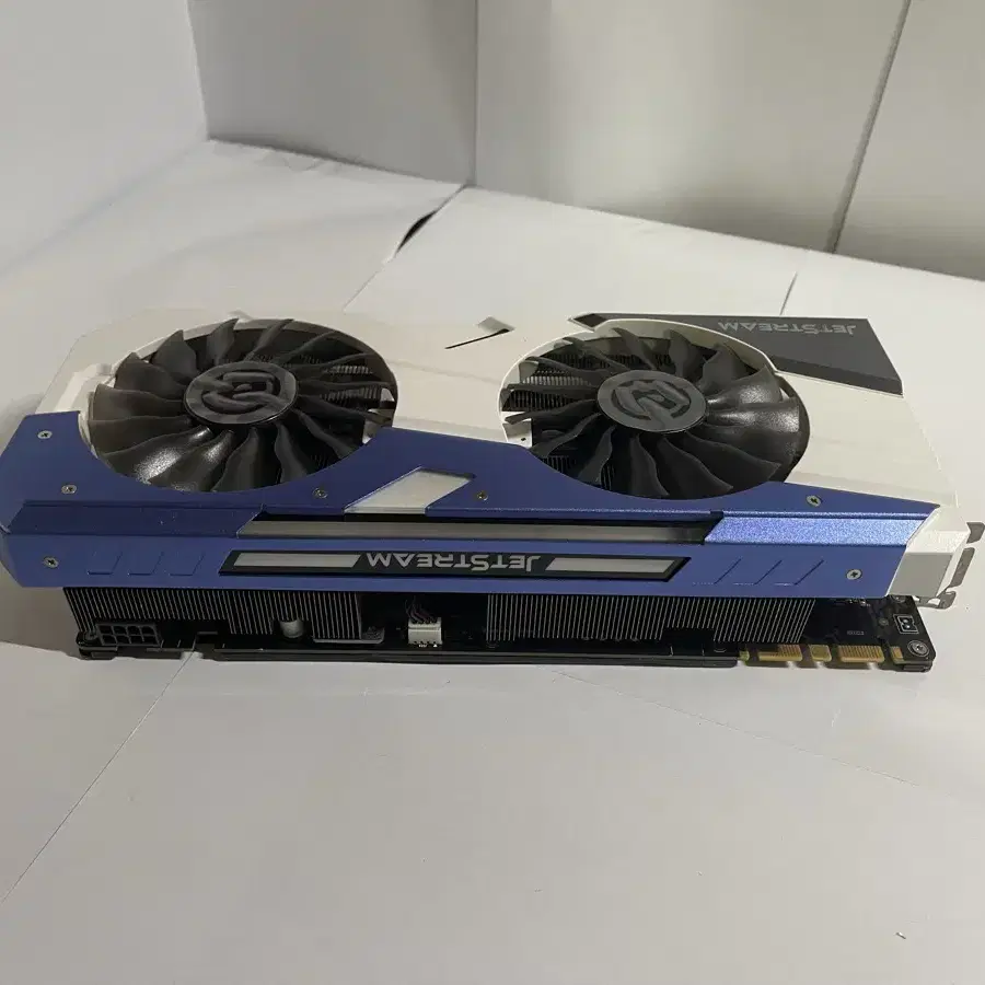 이엠텍 슈젯 지포스 GTX1070 8G 그래픽카드