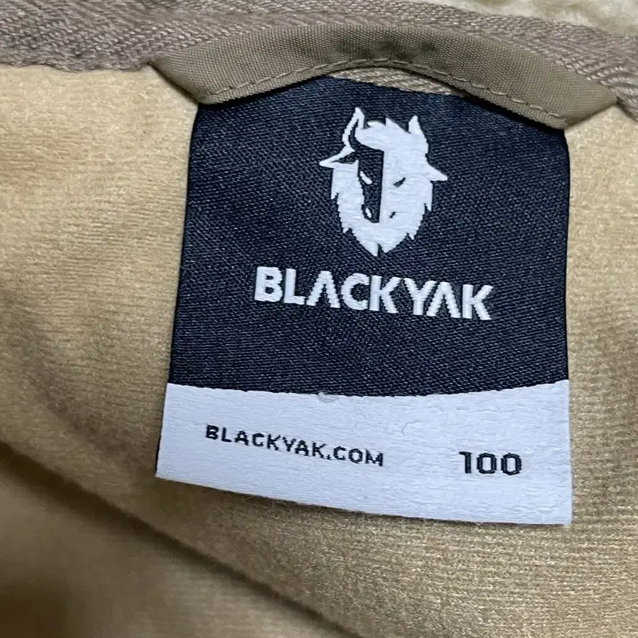 L] 블랙야크(BLACKYAK) 뽀글이 플리츠자켓