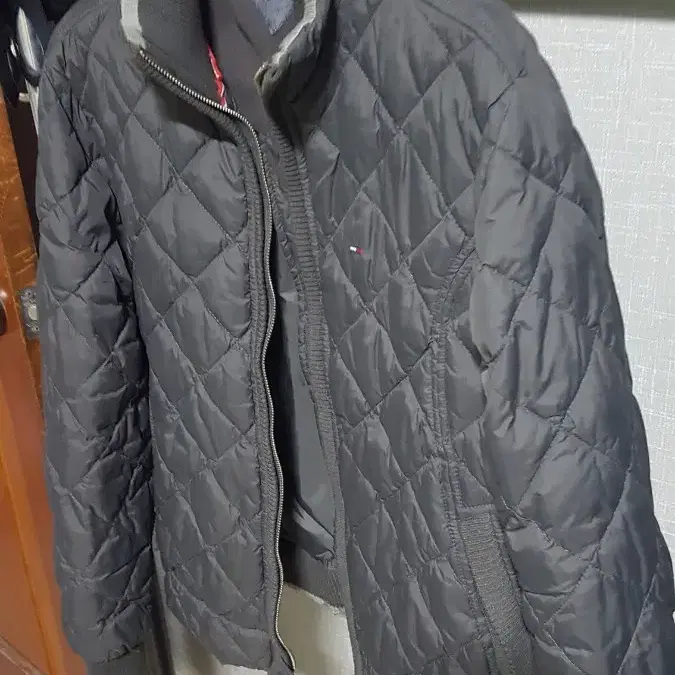 택포 95 SIZE A급 타미힐피거 TOMMY HILFIGER 퀼팅 패딩