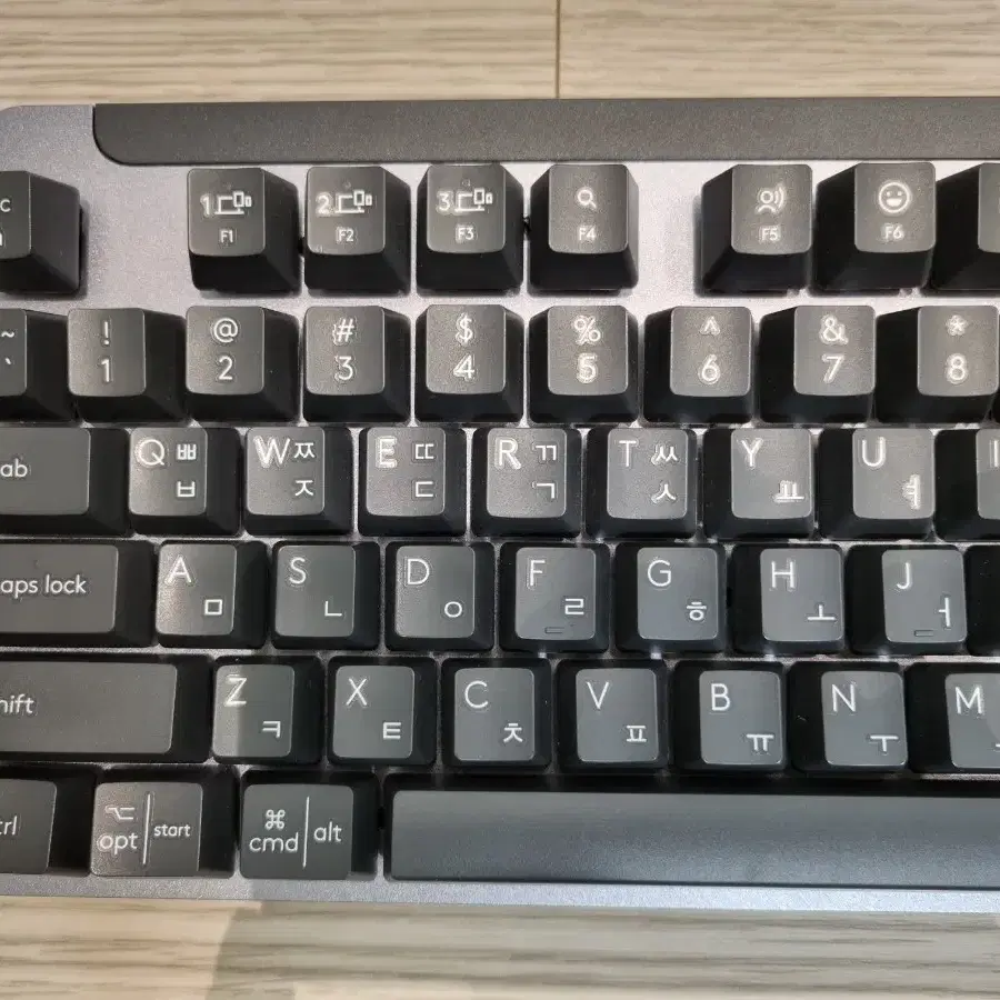 로지텍 K855 키보드 판매합니다.