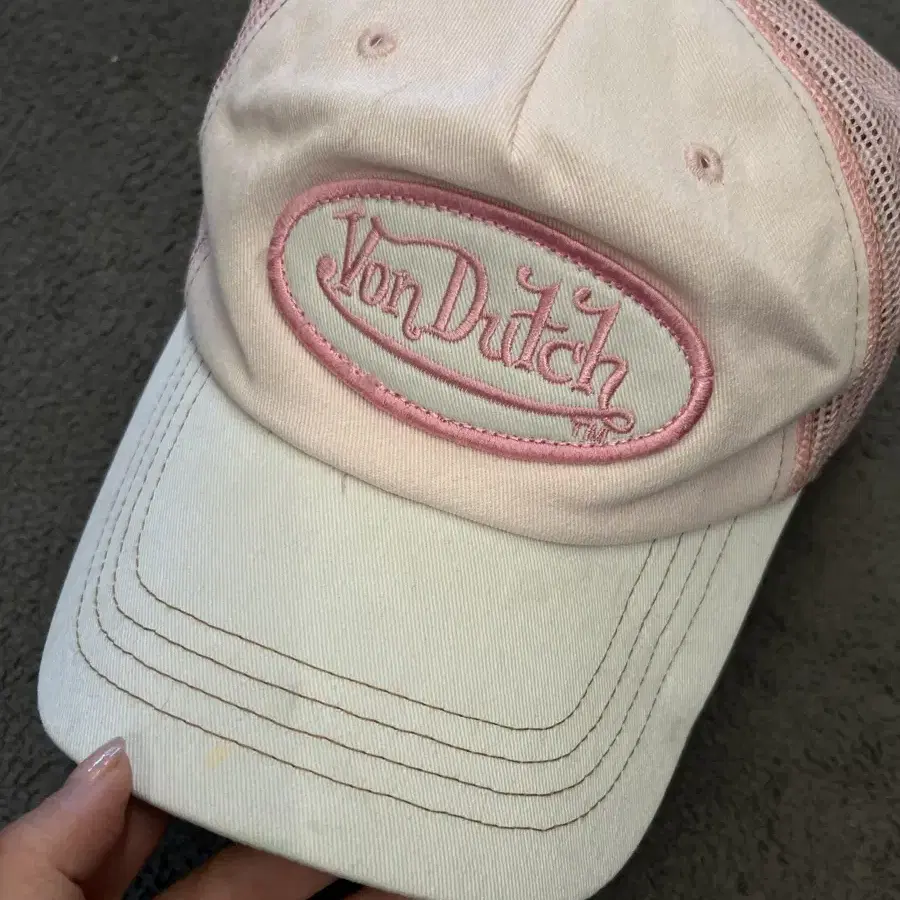 본더치(Von Dutch) 핑크 매쉬 트러커캡