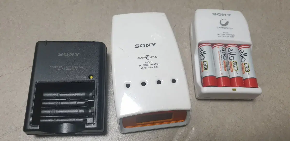 Sony Ni_MH charger set