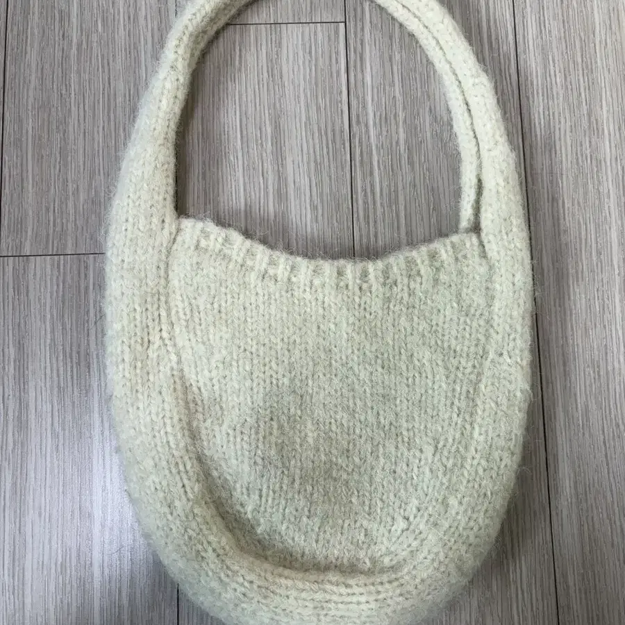 마리떼 W HAIRY KNIT BAG CREAM