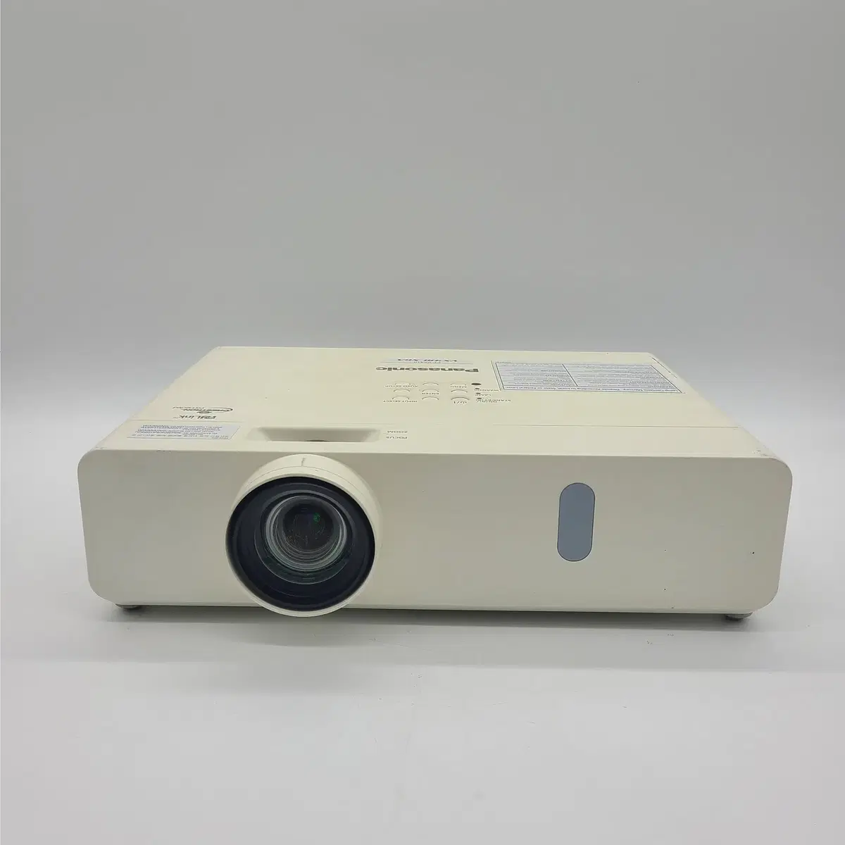 Panasonic PT-VX410Z 4200 ANSI XGA used beam projector