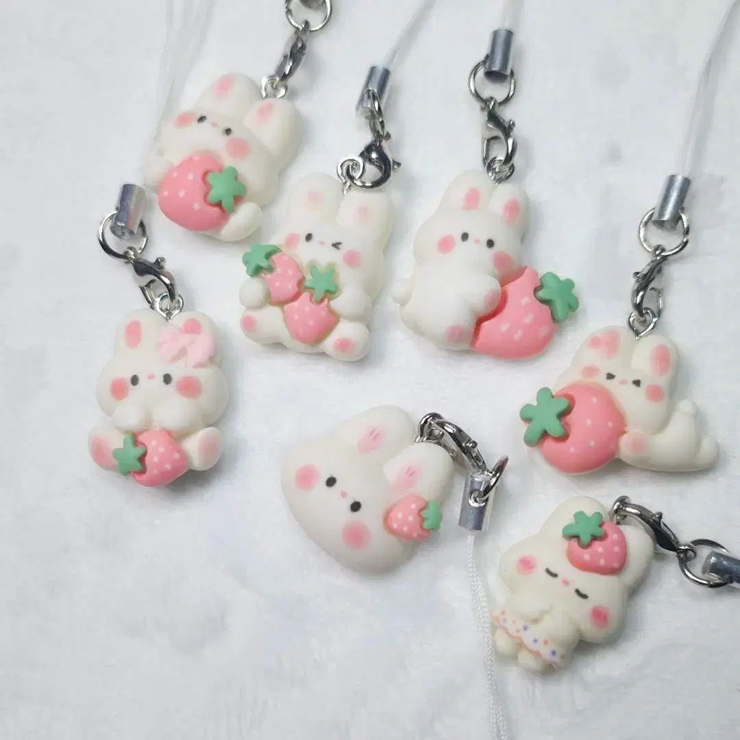 Quivering Rabbit keyring Mini Keyring