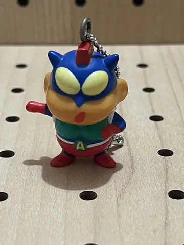 [레트로] 짱구는 못말려(크레용 신짱) 액션 가면 공 체인 키링