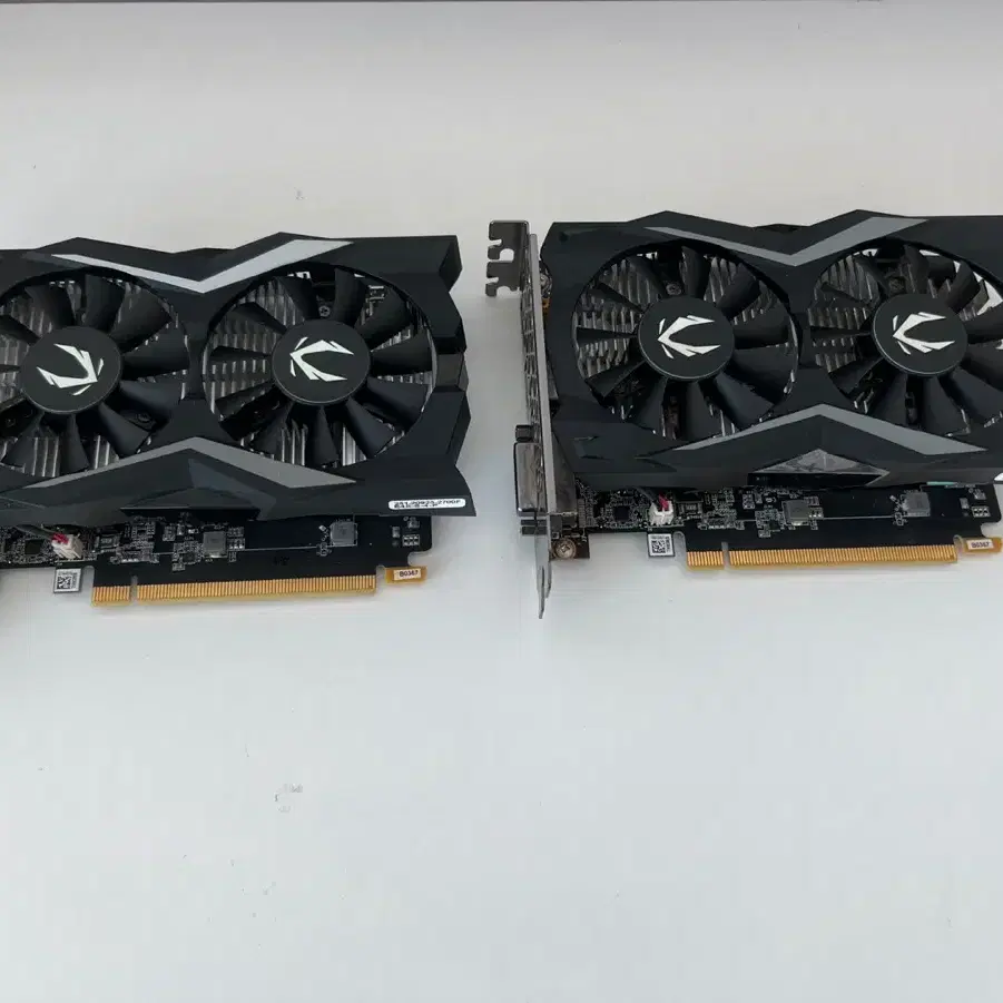 지포스 GTX 1650 SUPER 4GB