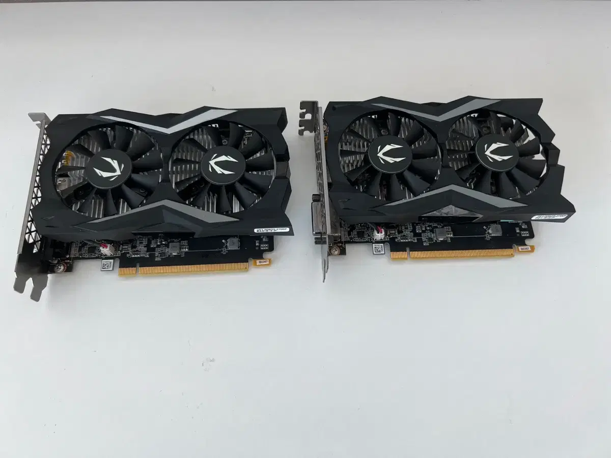 지포스 GTX 1650 SUPER 4GB