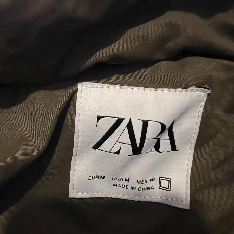 Zara 자라 카키 패딩 점퍼 m 남성복