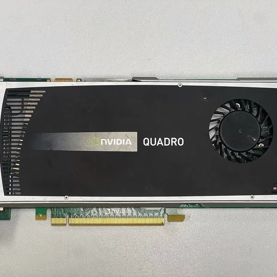 Quadro 4000 그래픽