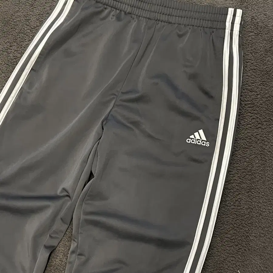 아디다스(Adidas) 마샬아츠 그레이 트레이닝팬츠 새상품