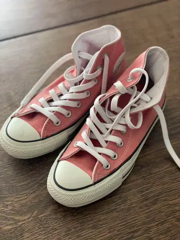 컨버스 리액트 핑크 하이컷 23.5cm