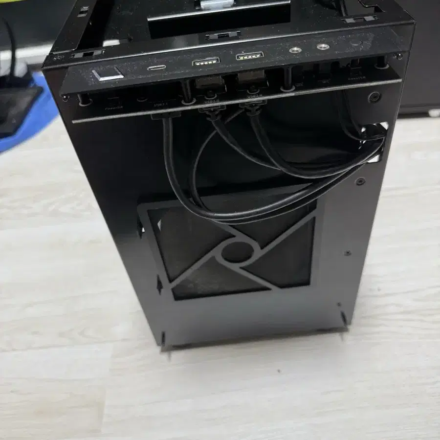 리안리 tu150 itx 케이스