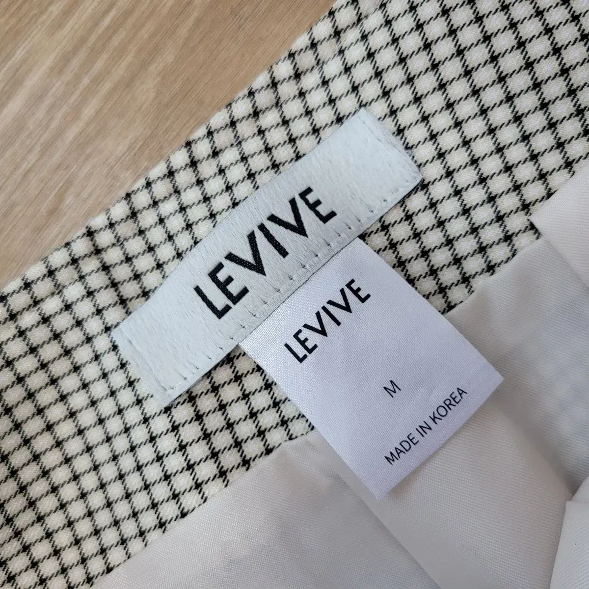 리바이브 LEVIVE 고급스런 A라인 롱 스커트