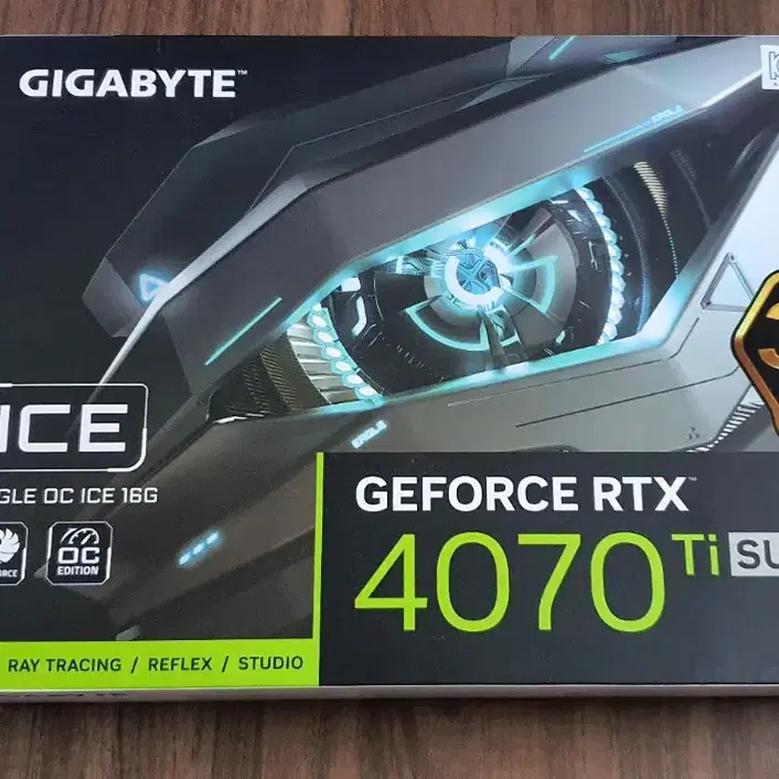 RTX 4070Ti SUPER EAGLE OC ICE 화이트 제이씨현