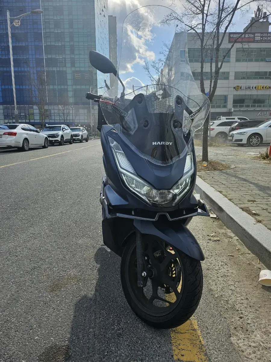 pcx125 23년식 예쁜거팝니다