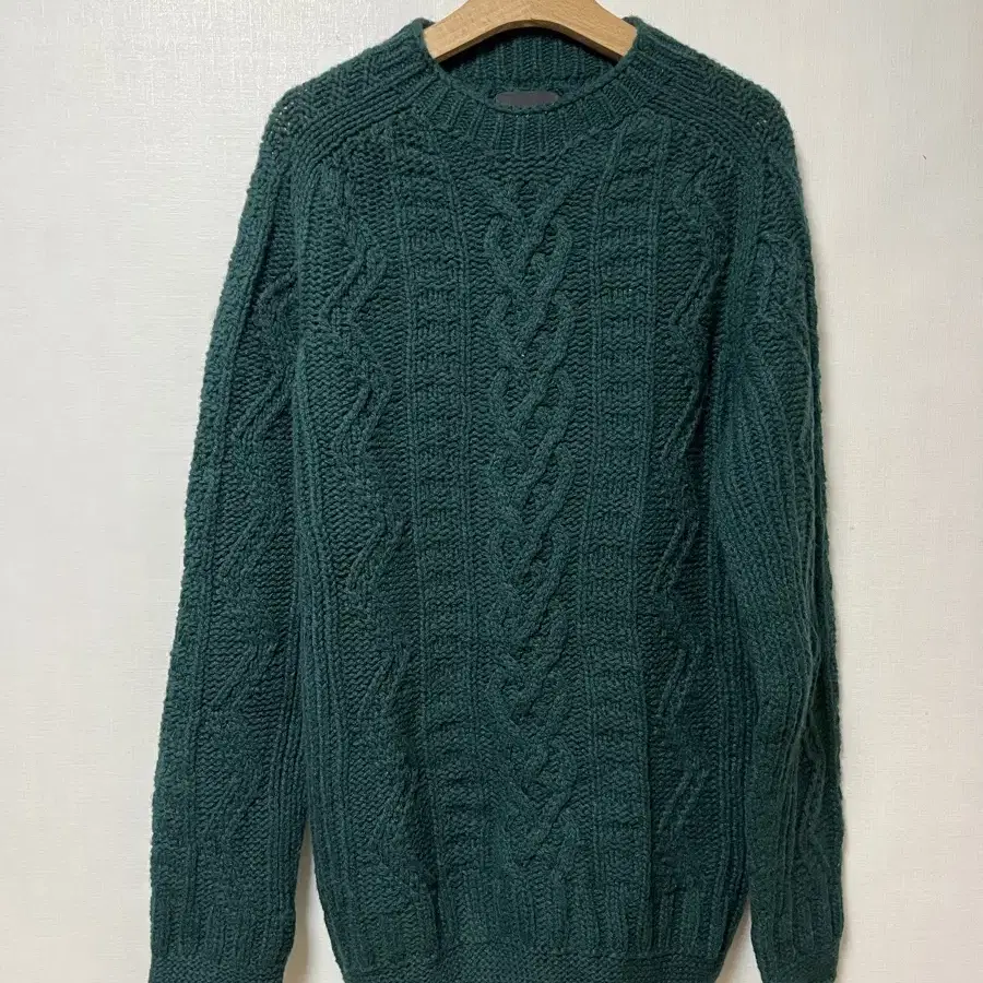 하울린 SUPER CULT ARAN SWEATER 아란케이블 니트 다크