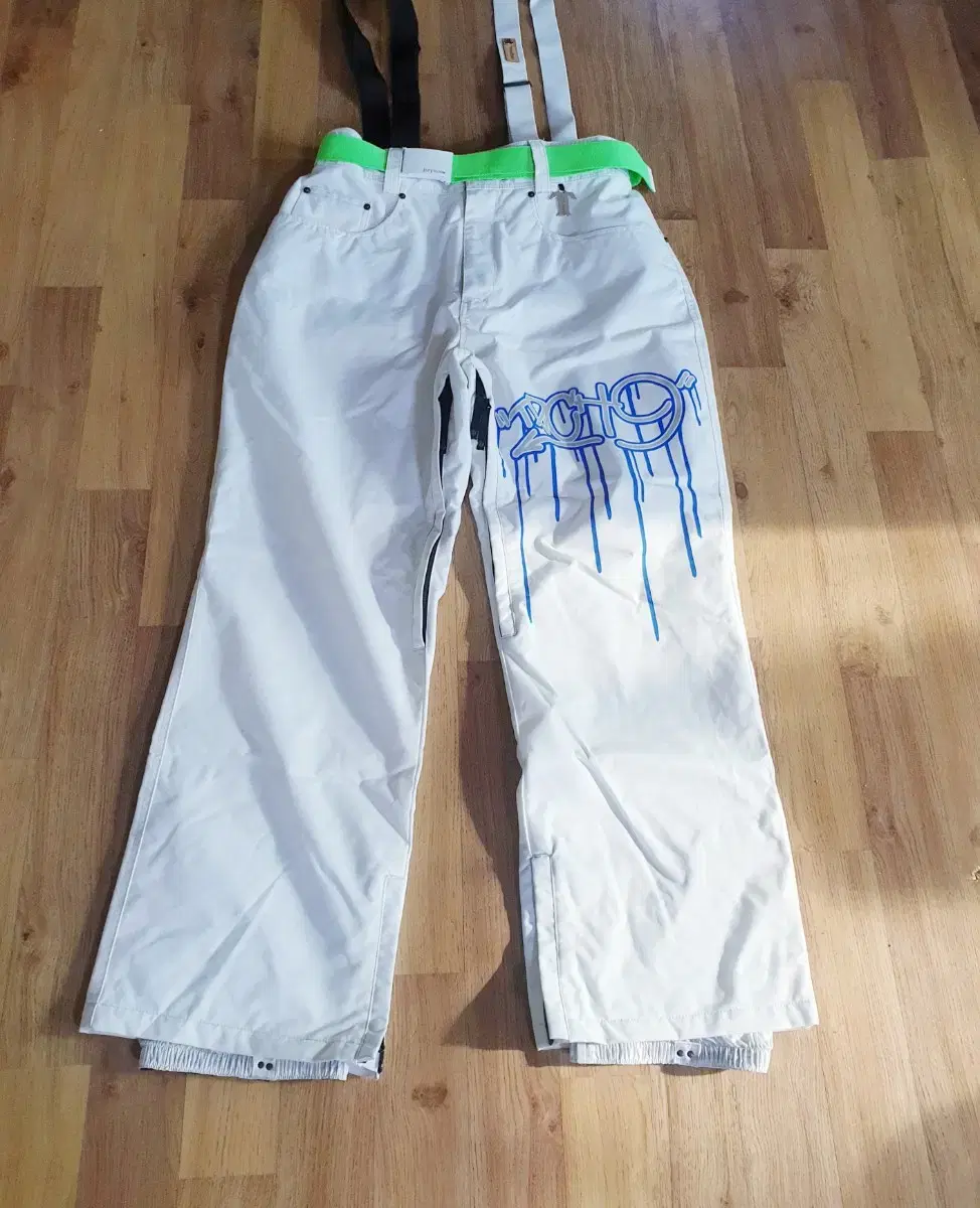 (XL) Purple Cow Snowboard/Skiboard Pants sold only