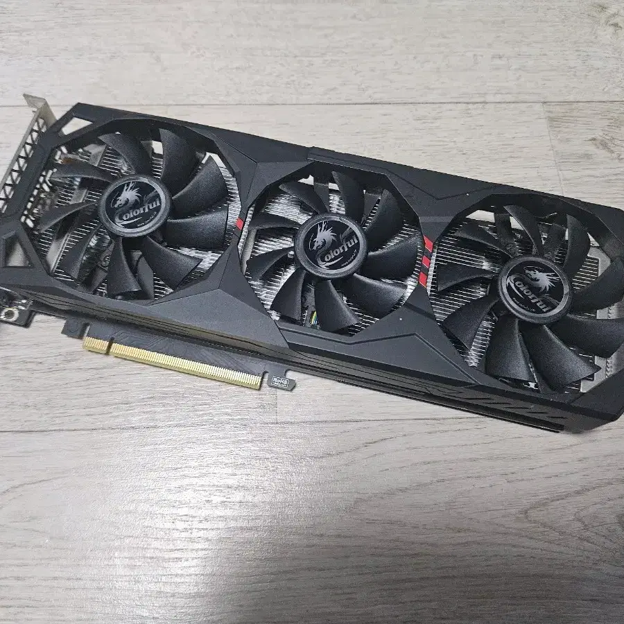 컬러풀 RTX 2060 Gaming ES