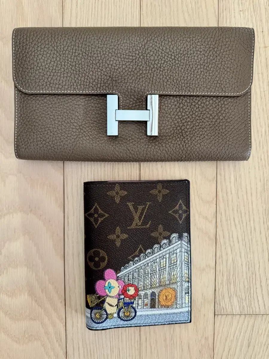 Edorf H Long Wallet with Passport Holder (New)