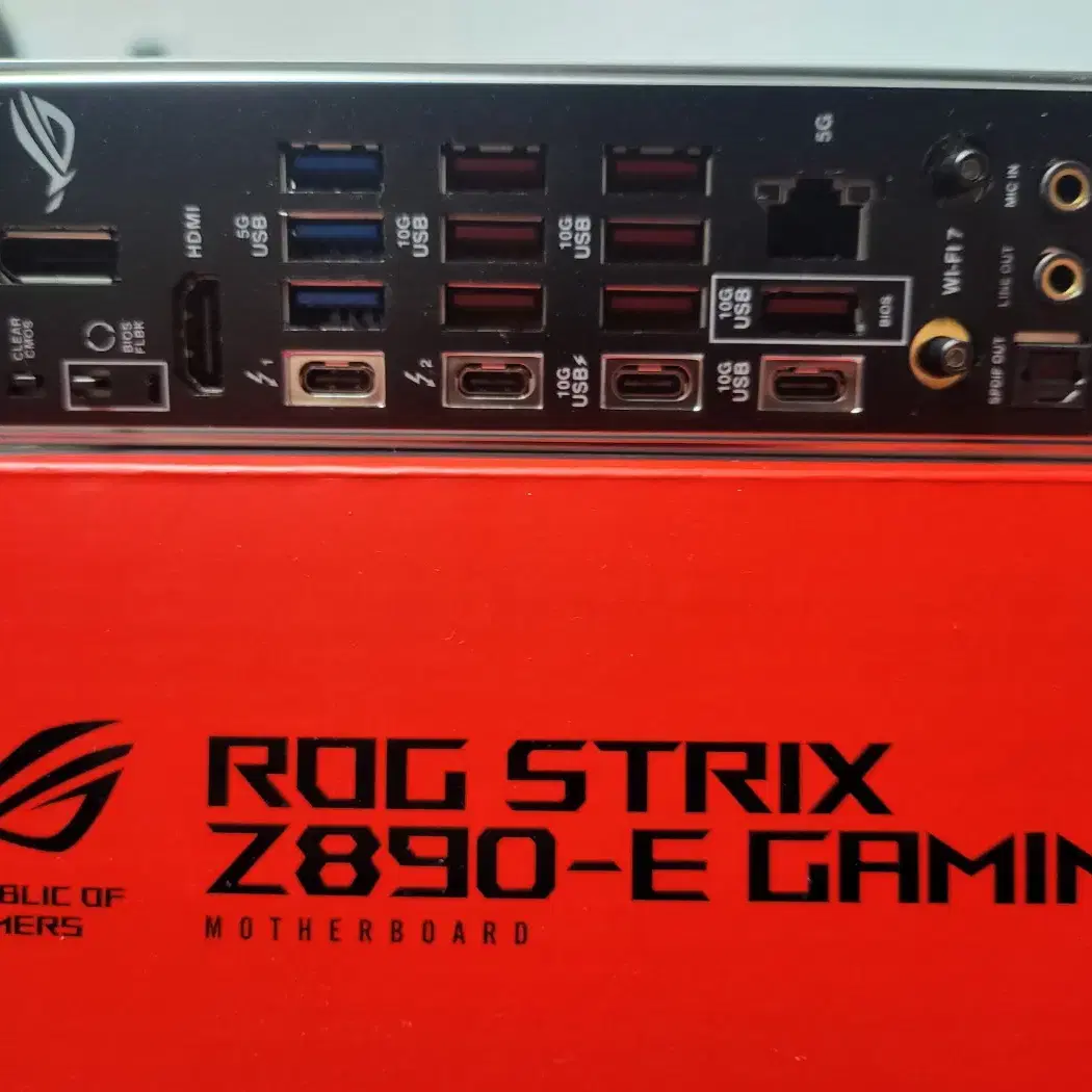 ASUS ROG STRIX Z890-E GAMING 메인보드 판매합니다.