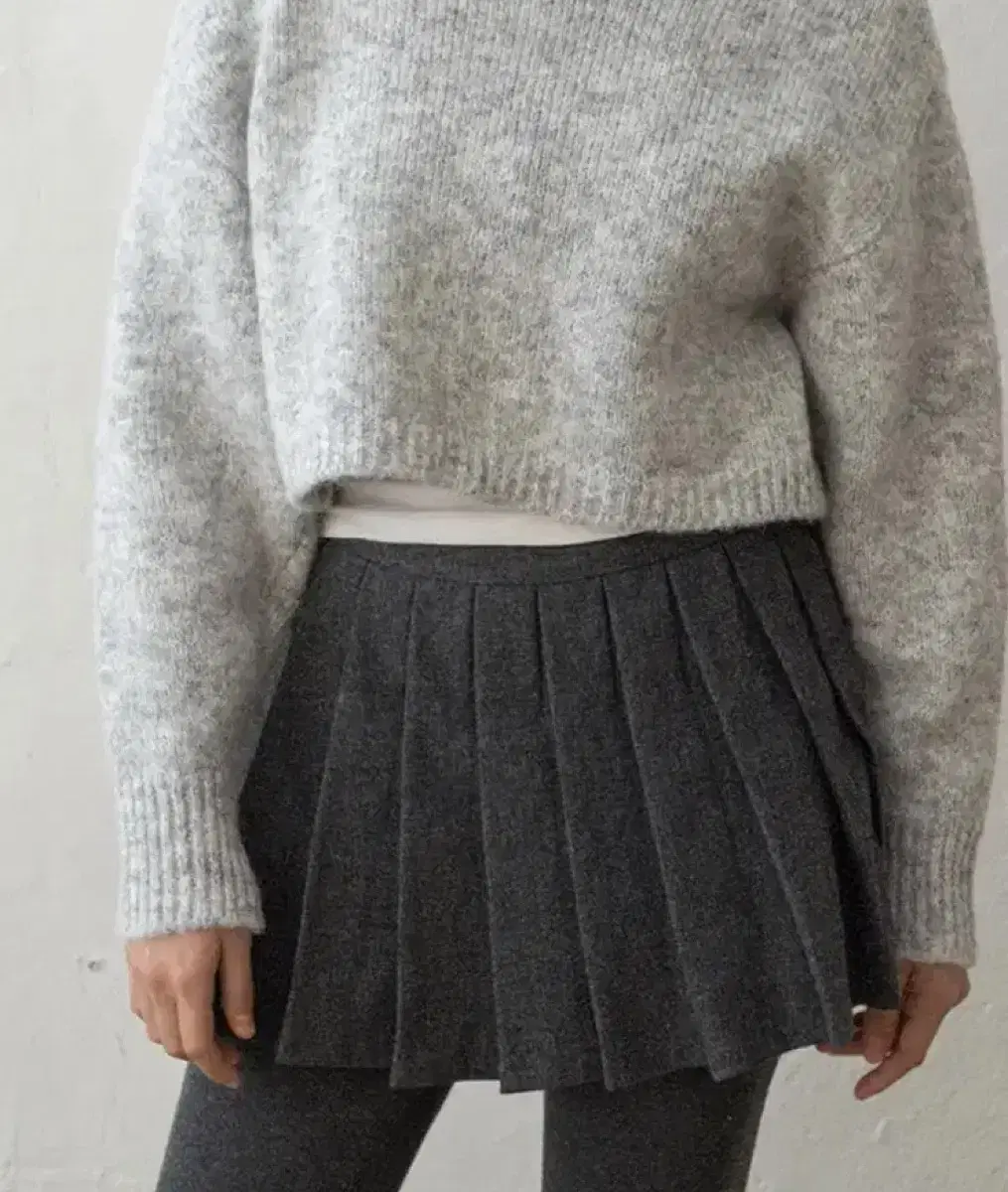 릴리코츠 Monte Pleats Mini Skirt