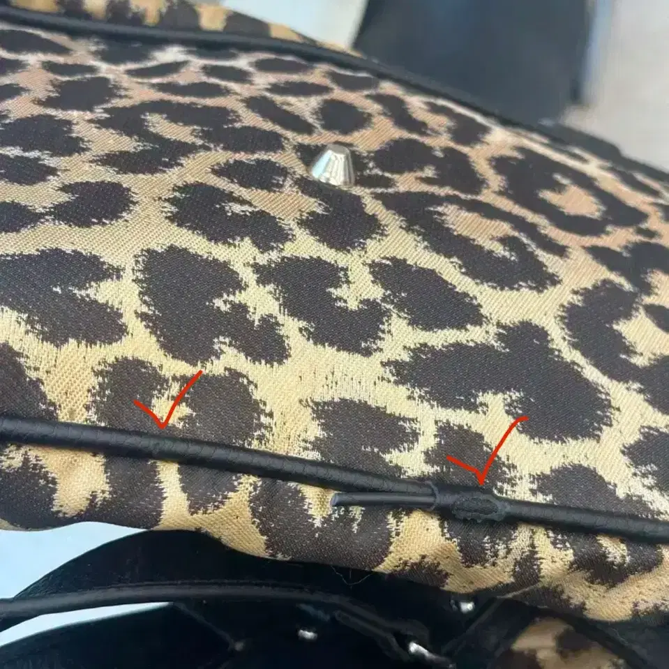 페일제이드 레오파드 더플백 Belted Duffle Bag-Leopard