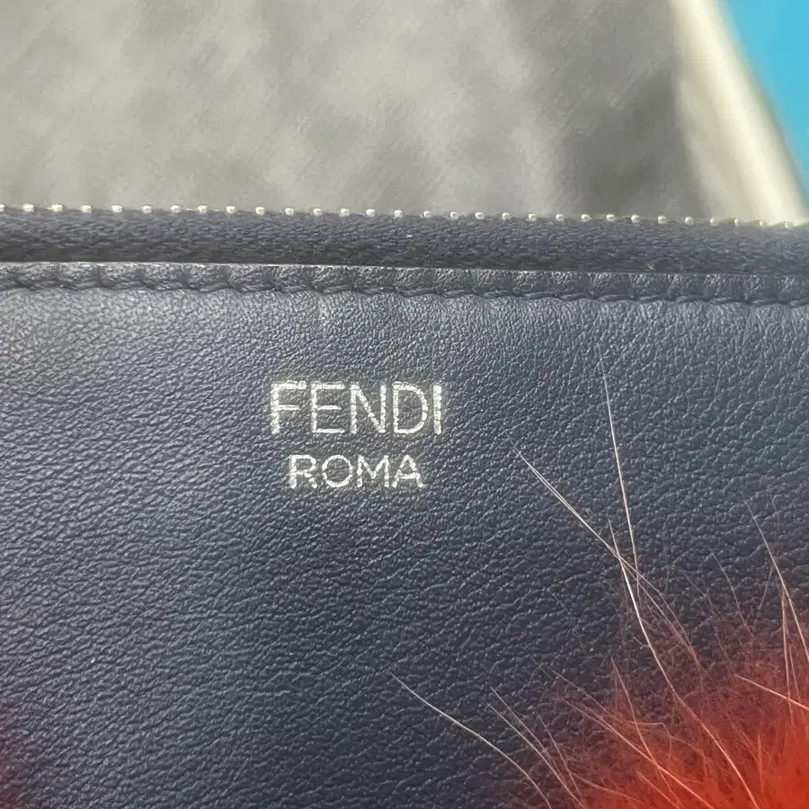 (정품) FENDI 펜디 밍크 몬스터 클러치