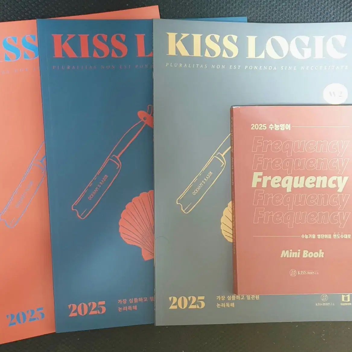 25영어 대성 션티 kiss logic w2,3,4(새 책)