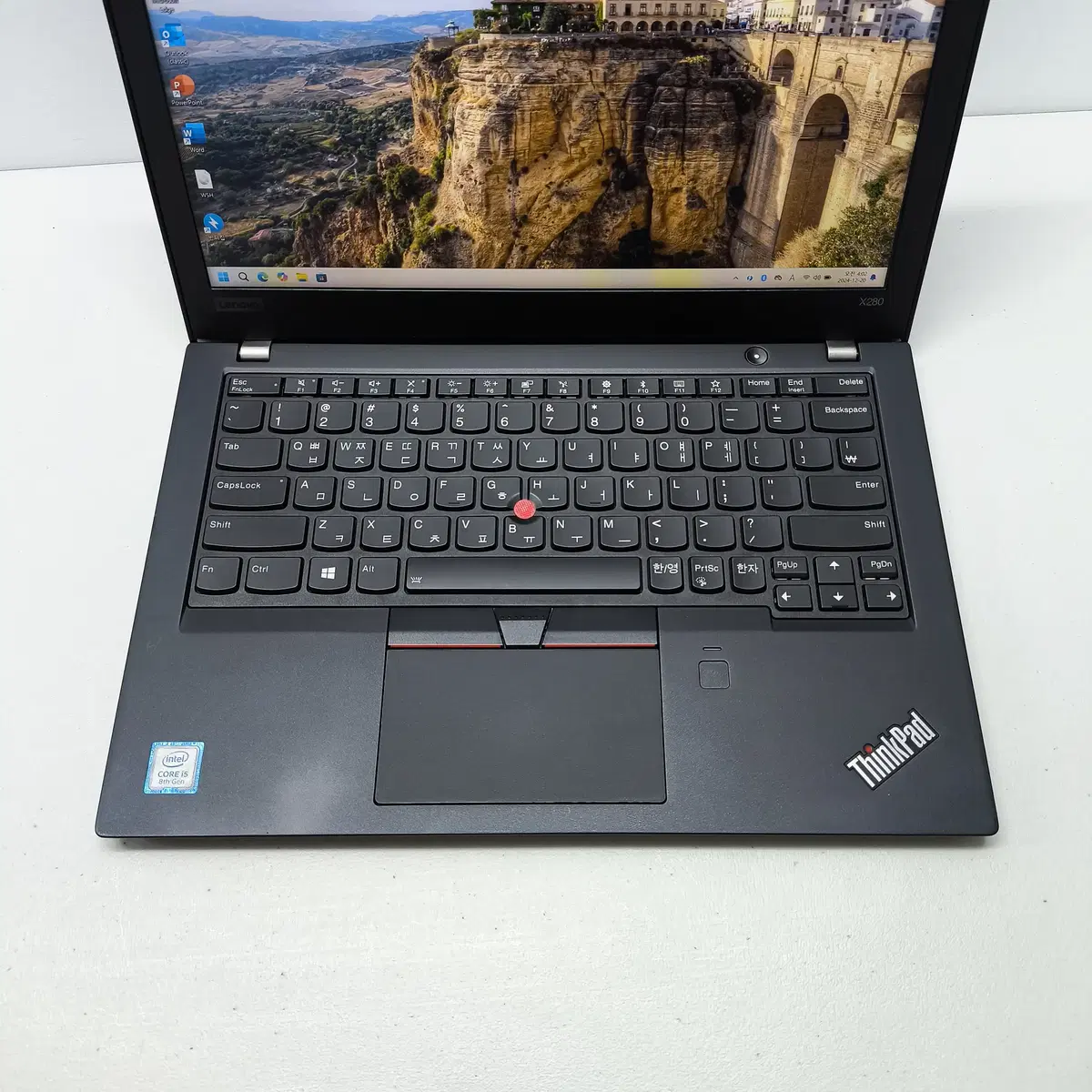 Lenovo ThinkPad X280 중고노트북 휴대 매장용