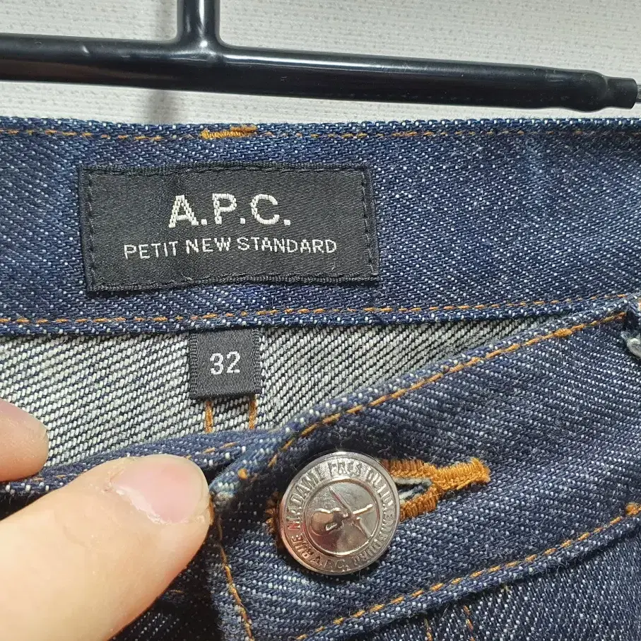 아페쎄 A.P.C. 쁘띠뉴스탠다드 데님팬츠 허리 34, 총장99cm 정도