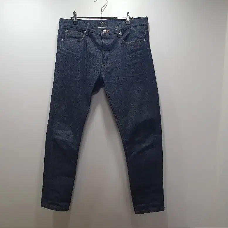 아페쎄 A.P.C. 쁘띠뉴스탠다드 데님팬츠 허리 34, 총장99cm 정도