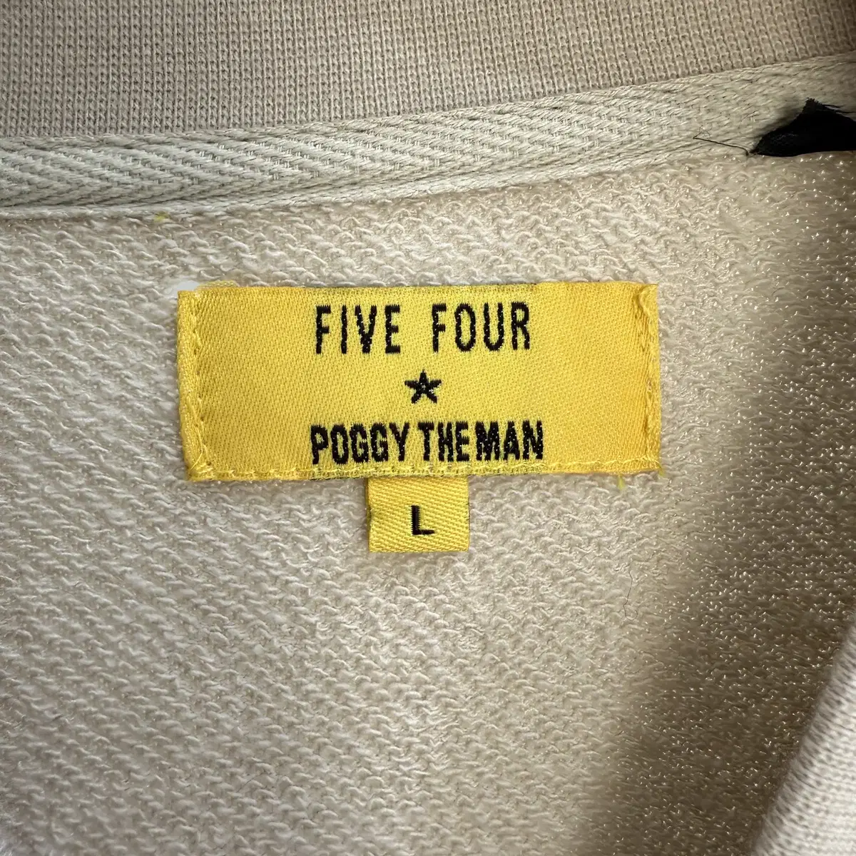 FIVE FOUR By POGGY THE MAN 베이지 점퍼