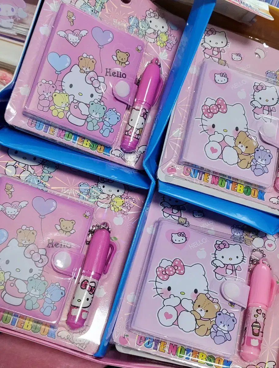 Hello Kitty Mini Pocket Notebook + Ballpoint Pen Set