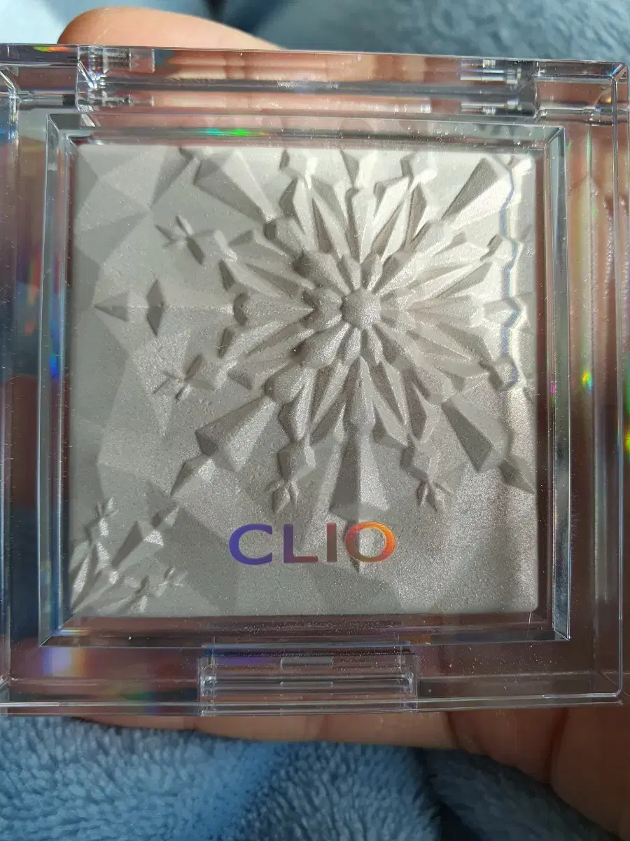 Clio Highlighter Grace Opal