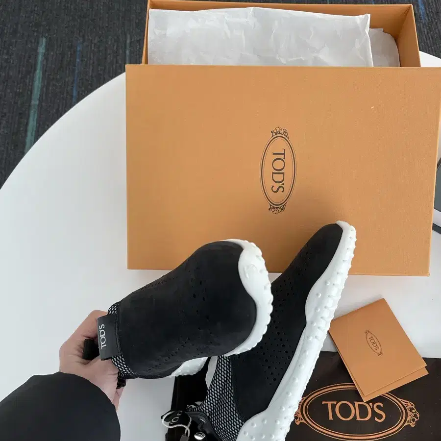 새상품* 토즈 TOD'S 로고 스니커즈 EU35.5 225