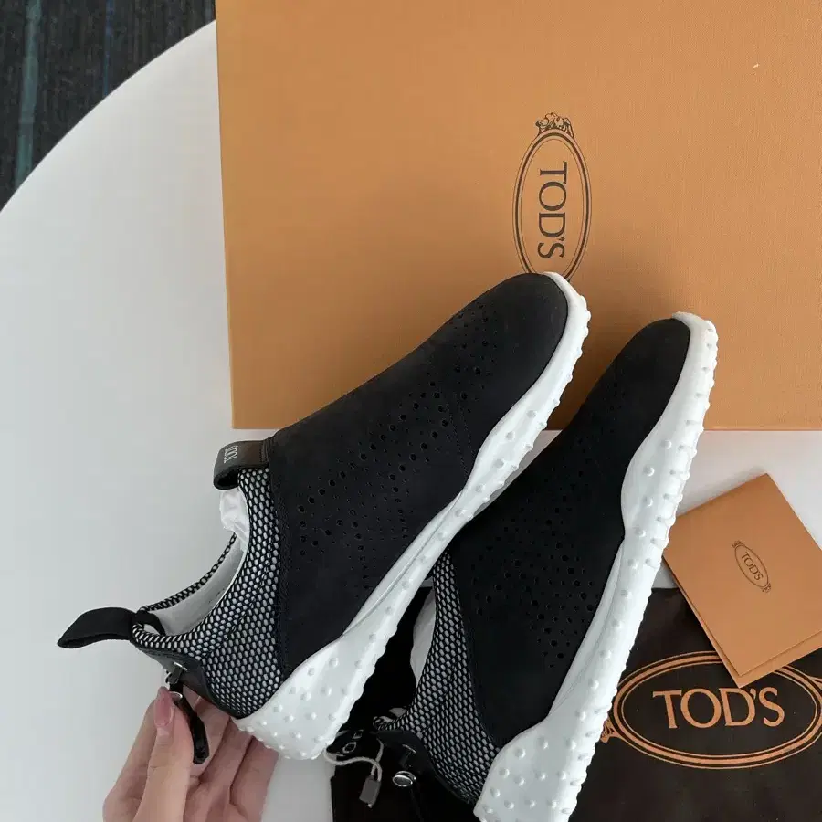 새상품* 토즈 TOD'S 로고 스니커즈 EU35.5 225