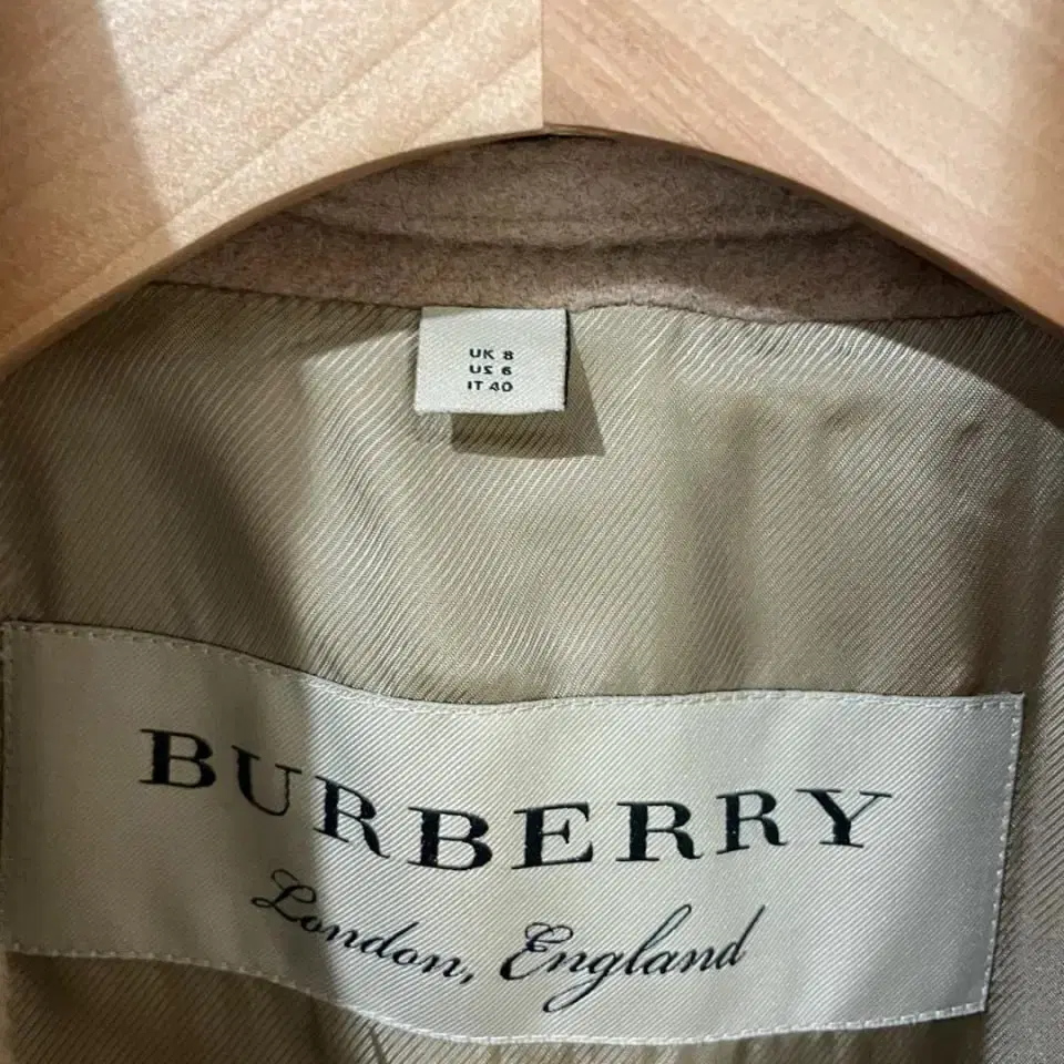 [Burberry] 여성 버버리 카멜 롱코트 (UK8)